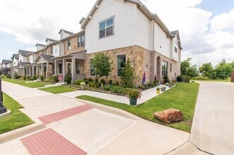 6569 Northern Dancer Dr in North Richland Hills, TX - Building Photo - Building Photo