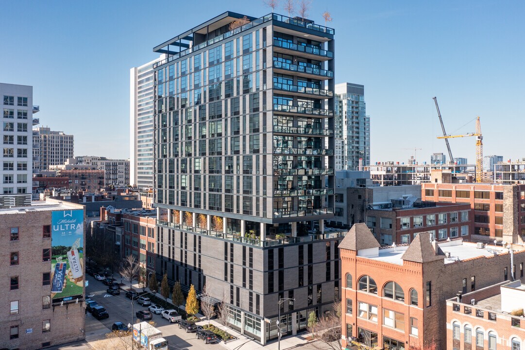 400 W Huron St in Chicago, IL - Foto de edificio