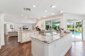 640 Harbour Dr in Naples, FL - Building Photo - Building Photo