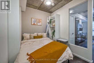 256-1256 Rideau St in Ottawa, ON - Building Photo - Building Photo