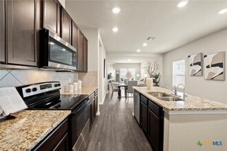 2429 Marty Way in Seguin, TX - Building Photo - Building Photo