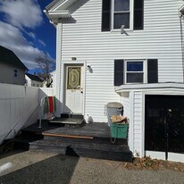 13 Forest St in Dover, NH - Building Photo