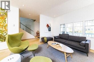 1641 Collingwood St in Vancouver, BC - Building Photo - Building Photo