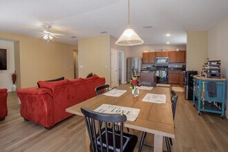 2527 Eisner Dr in Jacksonville, FL - Building Photo - Building Photo