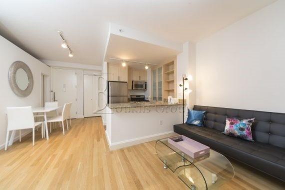 110 Pearl St in New York, NY - Building Photo