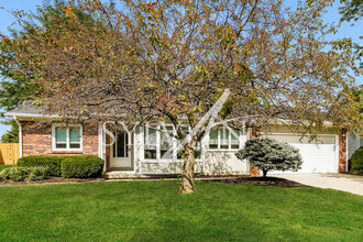 6370 Buckeye Path Dr N in Grove City, OH - Foto de edificio - Building Photo