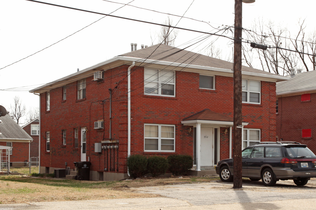 3512 Brockton Ln in Louisville, KY - Foto de edificio