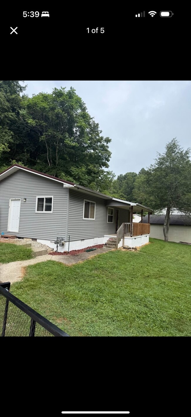 property at 976 Grapevine Rd