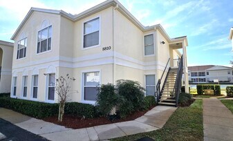 8810 Grand Palms Cir in Kissimmee, FL - Building Photo