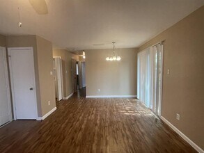 8405 Fathom Cir in Austin, TX - Building Photo - Building Photo