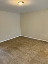 3605 Landshire View Lane in Raleigh, NC - Building Photo - Building Photo