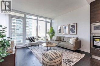 4458 Beresford St. in Burnaby, BC - Building Photo - Building Photo