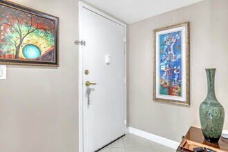 3450 S Ocean Blvd, Unit 5010 in Palm Beach, FL - Building Photo - Building Photo