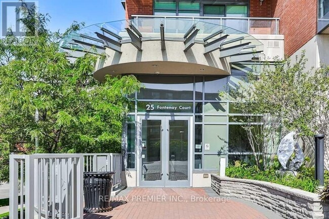 25 Fontenay Ct in Toronto, ON - Building Photo - Building Photo