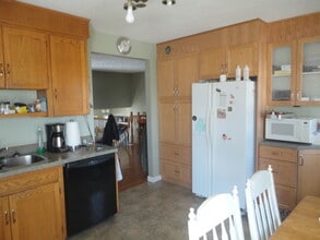 2169 Embury St in Regina, SK - Building Photo - Building Photo