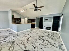 56 W Morningside Dr in Bluffton, SC - Building Photo - Building Photo