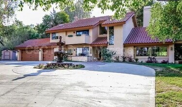 8431 Weirick Rd in Corona, CA - Foto de edificio - Building Photo