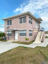 3740 Avenue S in Riviera Beach, FL - Building Photo