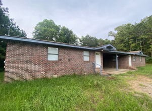 1941 Co Rd 296 in Jasper, TX - Building Photo - Building Photo