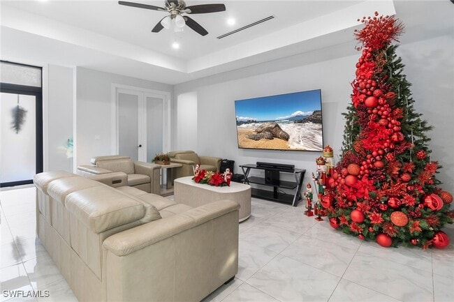 2406 37th Ave NE in Naples, FL - Building Photo - Building Photo