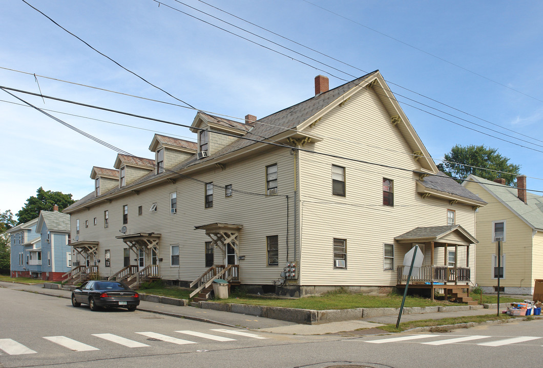 25-33 Pierce St in Concord, NH - Building Photo