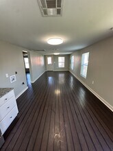 836 Stewart St in Lafayette, LA - Building Photo - Building Photo