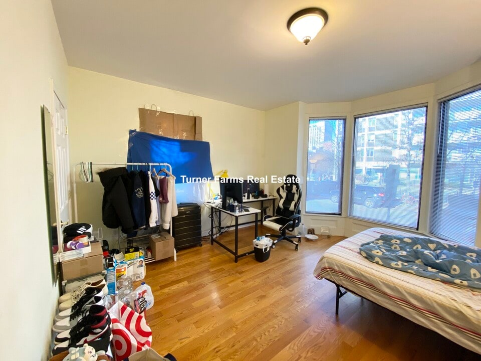 1568 Tremont St, Unit 1 in Boston, MA - Building Photo