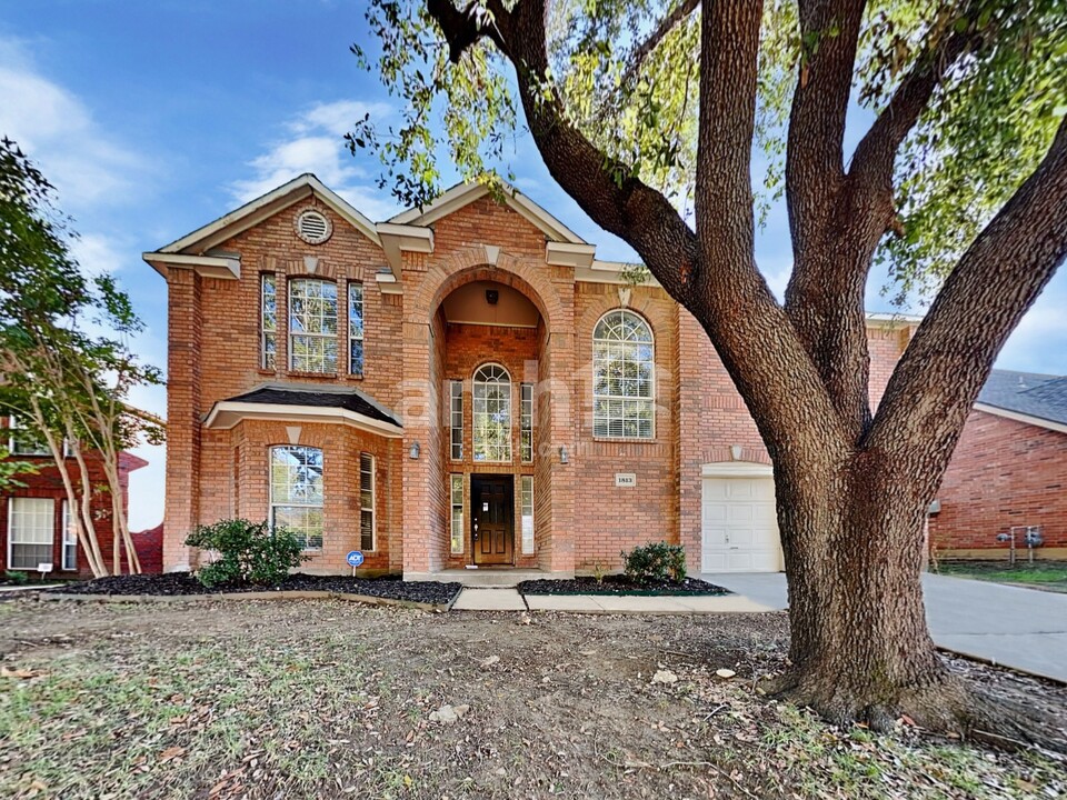 1813 Brook Ln in Flower Mound, TX - Building Photo