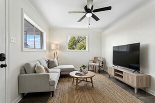 212 Severn Ave in Metairie, LA - Building Photo