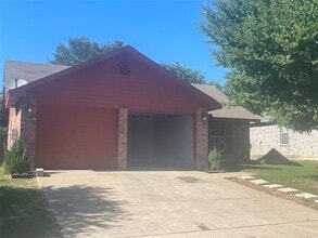 1267 Cleardale Dr in Dallas, TX - Building Photo - Building Photo
