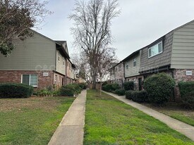 1981 Benita Dr in Rancho Cordova, CA - Building Photo