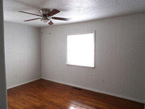 1618 NW 45th St in Lawton, OK - Foto de edificio - Building Photo