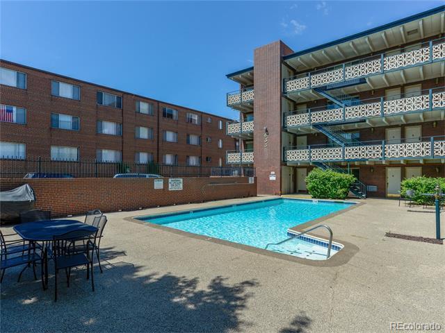 655 N Pearl St, Unit 208 in Denver, CO - Building Photo - Building Photo