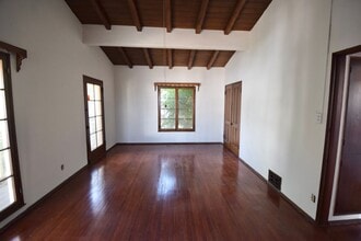 1008 Orange Grv Ave, Unit 1035 in Los Angeles, CA - Building Photo - Building Photo