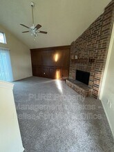 2316 Summer Oaks Ct in Arlington, TX - Building Photo - Building Photo