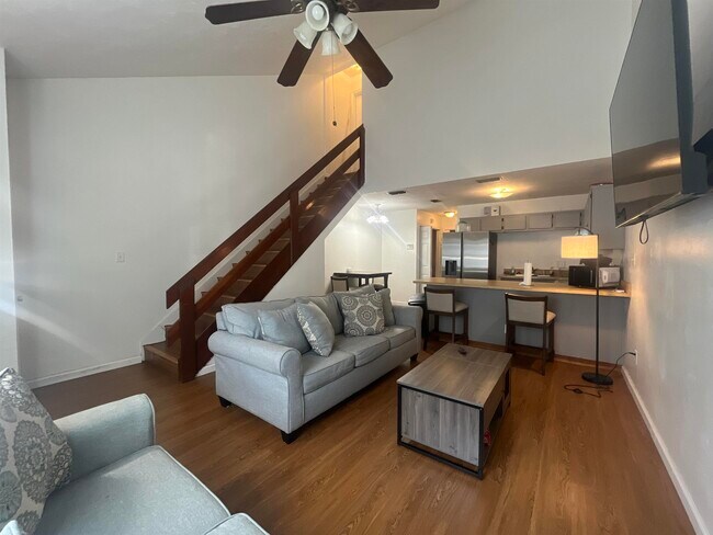 1119 Ocala Rd in Tallahassee, FL - Building Photo - Building Photo