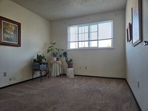 5001 Fern Pl in Rohnert Park, CA - Building Photo - Building Photo