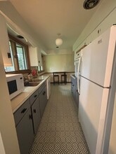 6195 N Woodlane Dr in Mayfield, OH - Building Photo - Building Photo