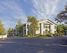 Winding Commons Seniors Residence in Carmichael, CA - Building Photo