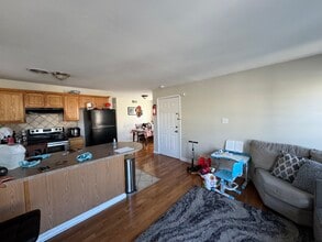 70 Chadwick St in Paterson, NJ - Foto de edificio - Building Photo