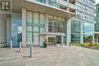 15 Iceboat Terr in Toronto, ON - Building Photo - Building Photo