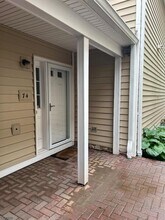 74 Springholm Dr in Berkeley Heights, NJ - Building Photo - Building Photo