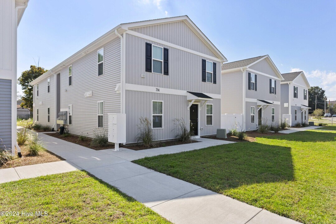 706 Taylor St-Unit -A in Wilmington, NC - Building Photo