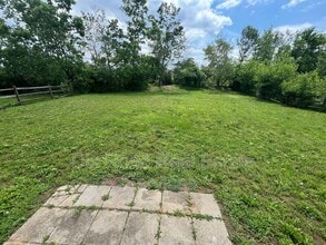 945 Marcia Dr in Trenton, OH - Building Photo - Building Photo
