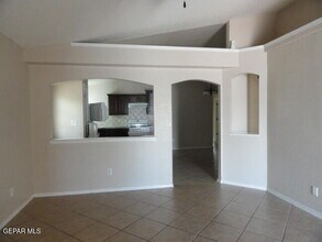 4657 Joseph Rodriguez Dr in El Paso, TX - Building Photo - Building Photo