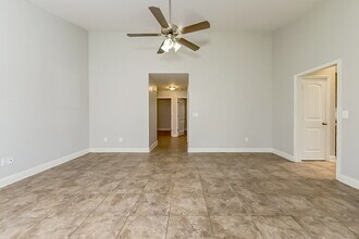 45 Clover St in Odenville, AL - Foto de edificio - Building Photo