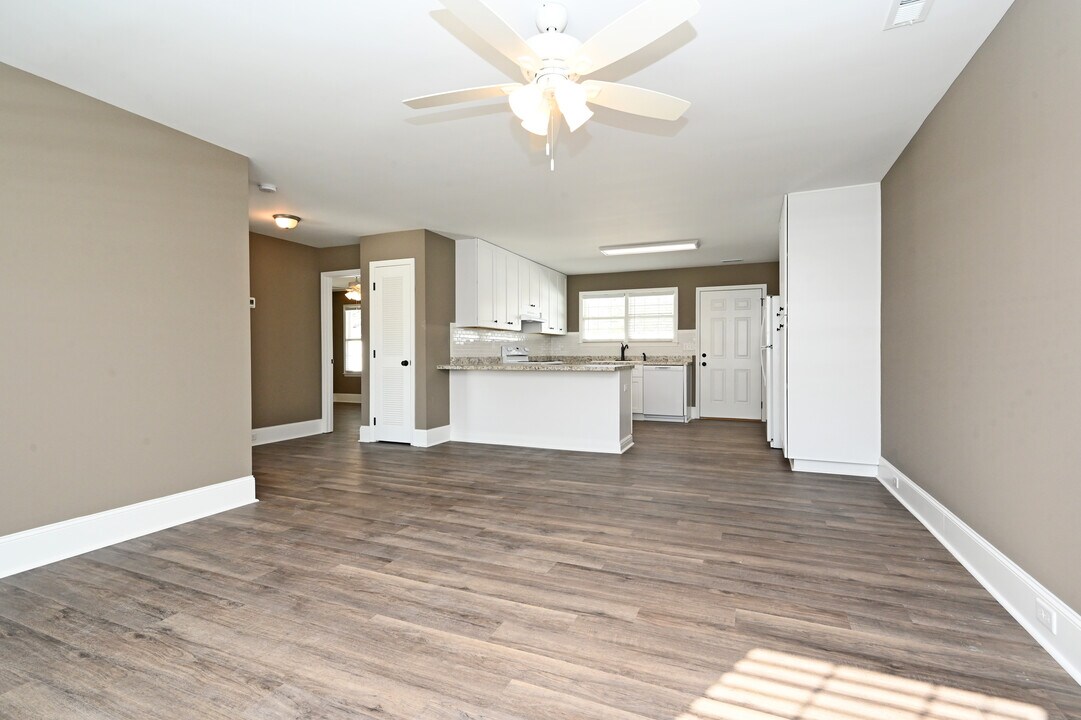 1535 Warnke Rd NW in Cullman, AL - Foto de edificio