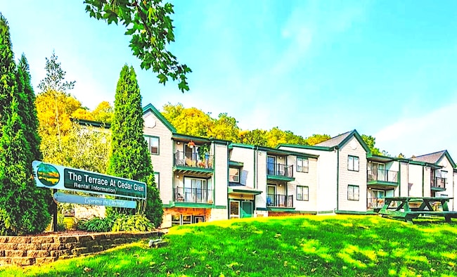 The Terrace at Cedar Glen: Fully Equipped 1–2 BR | 1 Bath | Cross Plains, WI Apartments for Rent ...