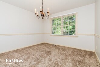 5130 Lakeside Dr in Mason, OH - Building Photo - Building Photo