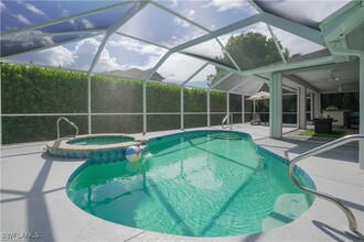 201 S Bahama Ave in Marco Island, FL - Building Photo - Building Photo